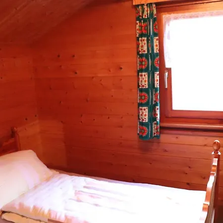 Mit Saunakeller Holiday home *
