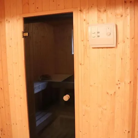 Dom wakacyjny Mit Saunakeller *